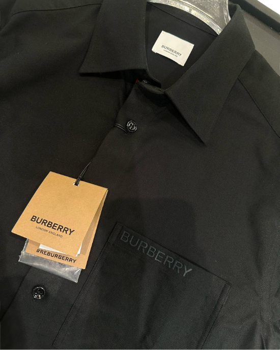 Burberry Cămașă neagră cu mânecă lungă și detaliu Icon Stripe