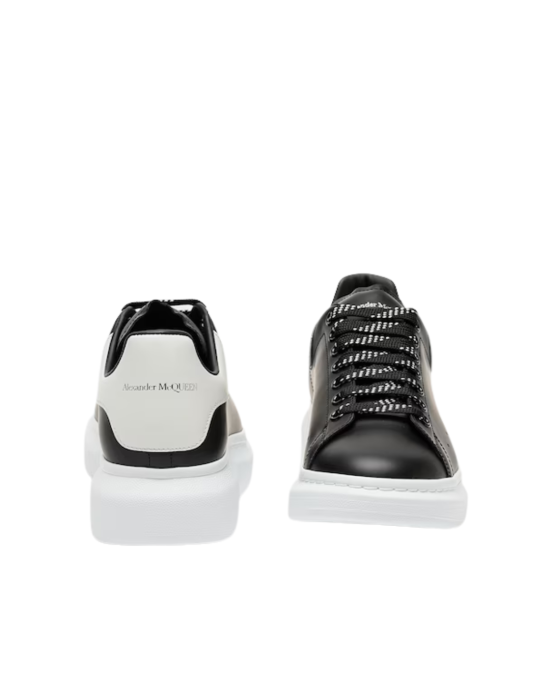 Alexander McQueen Sneakers oversized negri din piele cu detalii albe