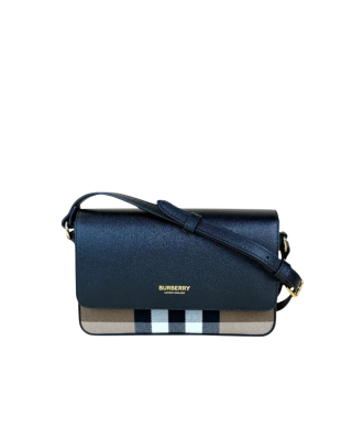 Burberry geantă crossbody New Hampshire neagră din piele și House Check