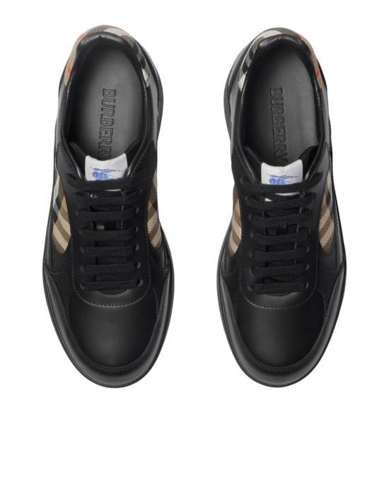  Burberry Terrace  Pantofi sport negri din piele, cu detalii în carouri