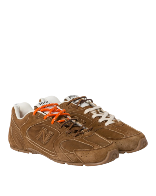 Miu Miu x New Balance – Sneakers 530 SL maro cu detalii portocalii
