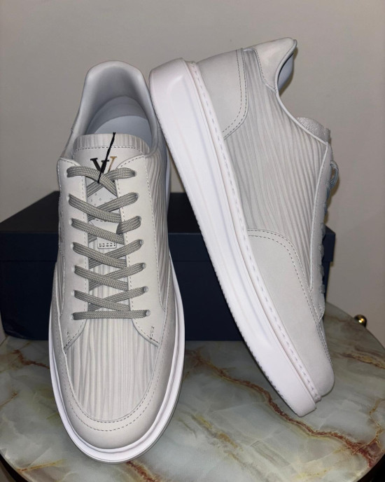 Louis Vuitton Sneakers din piele albă plisată