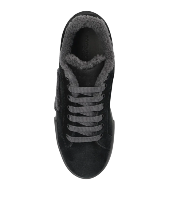  Dolce & Gabbana – Pantofi sport negri din piele întoarsă, căptușiți cu blană de miel