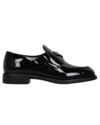 Prada Loafers din piele lacuită negru pentru femei