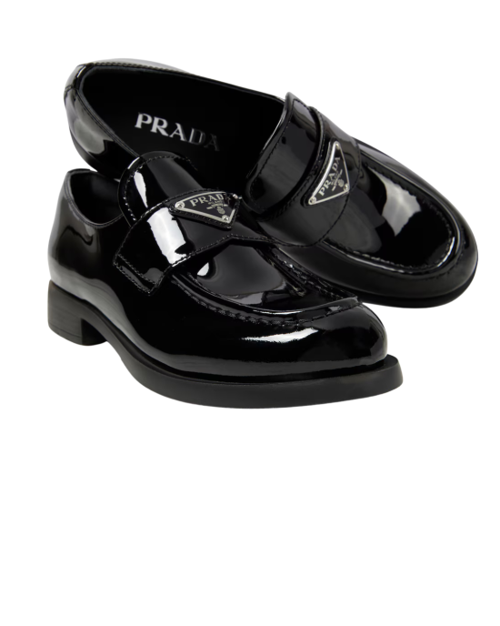 Prada Loafers din piele lacuită negru pentru femei